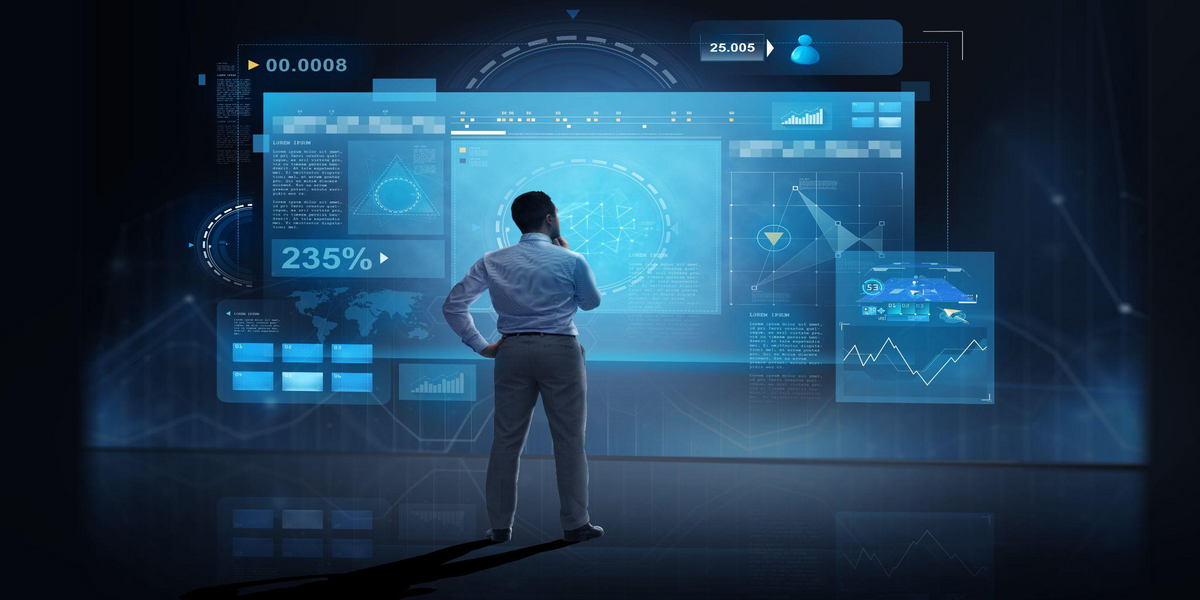 Sage consultant in Toronto demonstrating real-time ERP dashboards and business intelligence for financial and operational decision-making